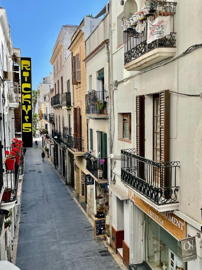 Sant Pau Beach Home With Terrace Сиджес Экстерьер фото
