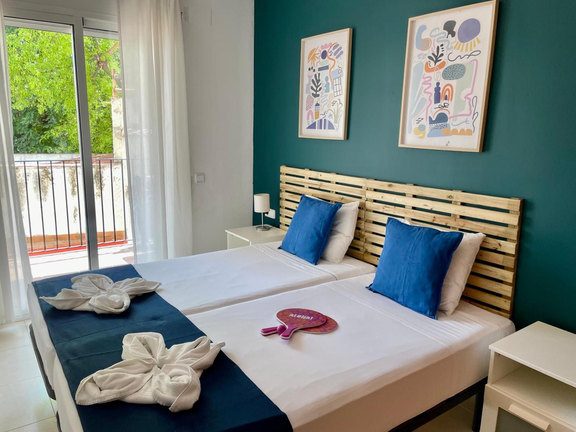 Sant Pau Beach Home With Terrace Сиджес Экстерьер фото